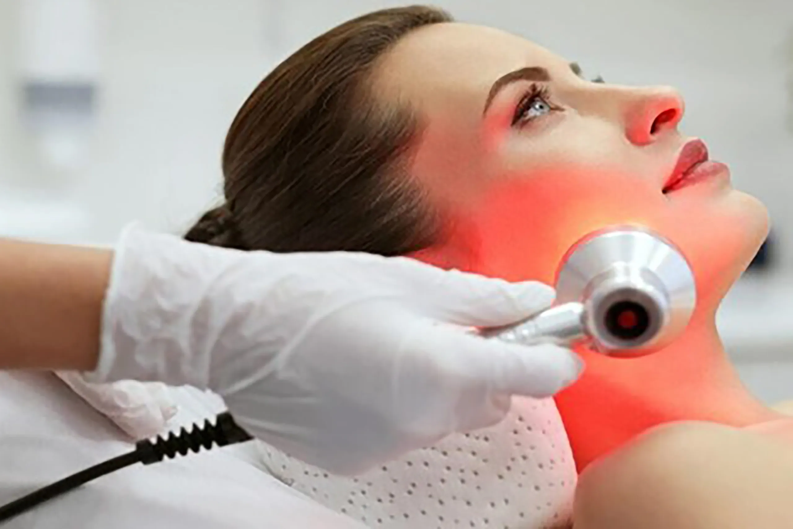 LED therapy for summer skin stress: How to protect & repair your skin